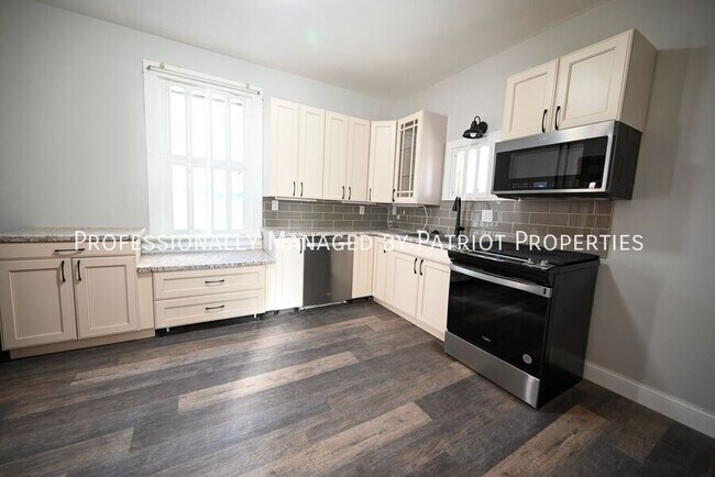 Foto del edificio - 405 W Main St