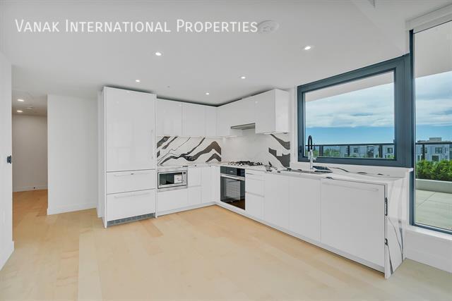 Photo du bâtiment - Millennium Condo ? 2 Bed, 2 Bath, Wide Balcony