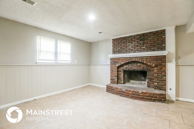 Foto del edificio - 10721 Mckinley Ct