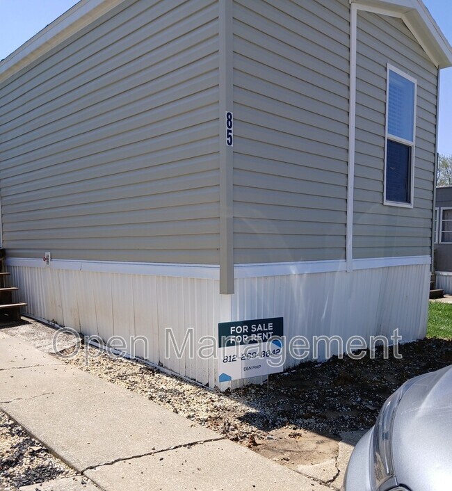 Building Photo - 900 N Curry Pike