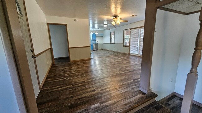 Building Photo - 748 Highland Pkwy