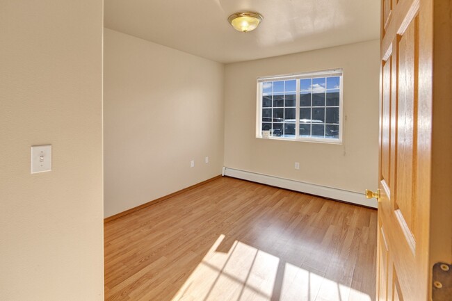 Timber Ridge Apartments - Bedroom - Timber Ridge