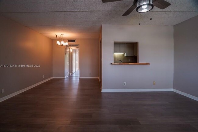 Building Photo - 2200 Springdale Blvd