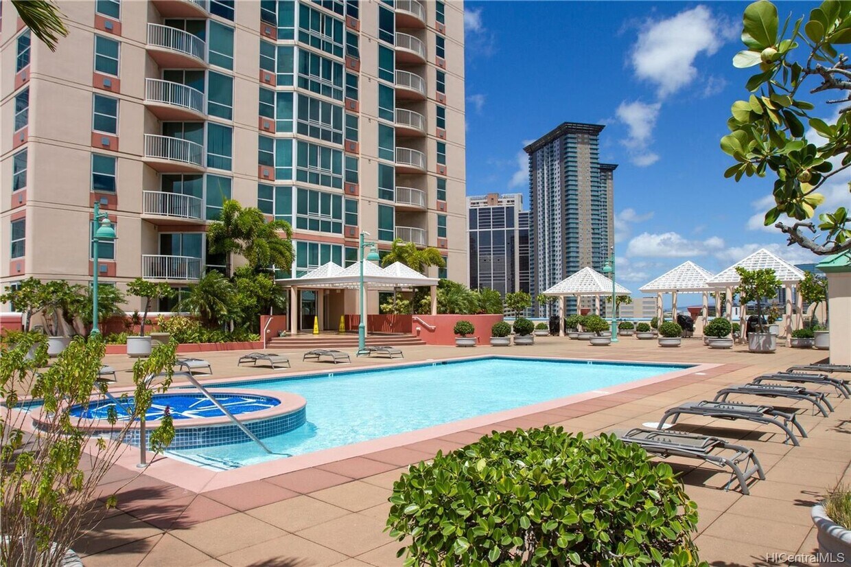 Foto principal - One bedroom at One Archer Lane for $2,700....