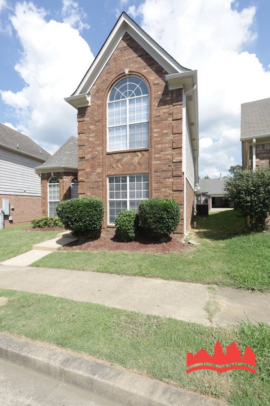 Foto del edificio - 5698 Sycamore Woods Dr