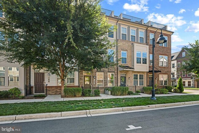 Foto del edificio - 148 Stowe Dr