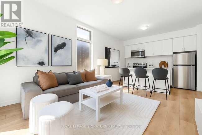 Photo du bâtiment - 1740 Simcoe St N