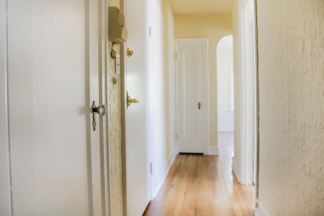 HALLWAY - Charmain Apartments