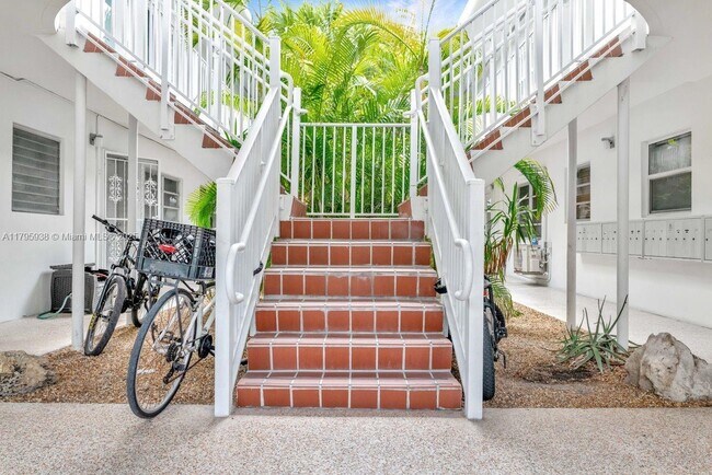 Foto del edificio - 101 Collins Ave