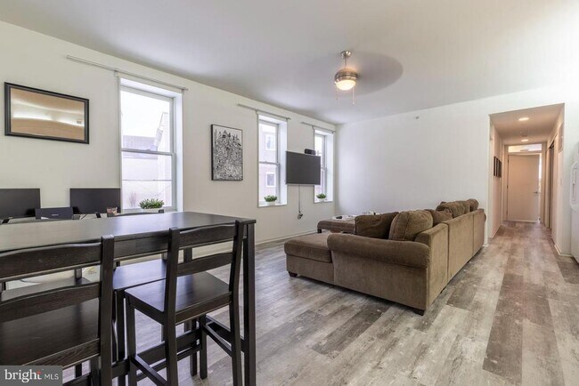 Foto del edificio - 2119 E Cumberland St
