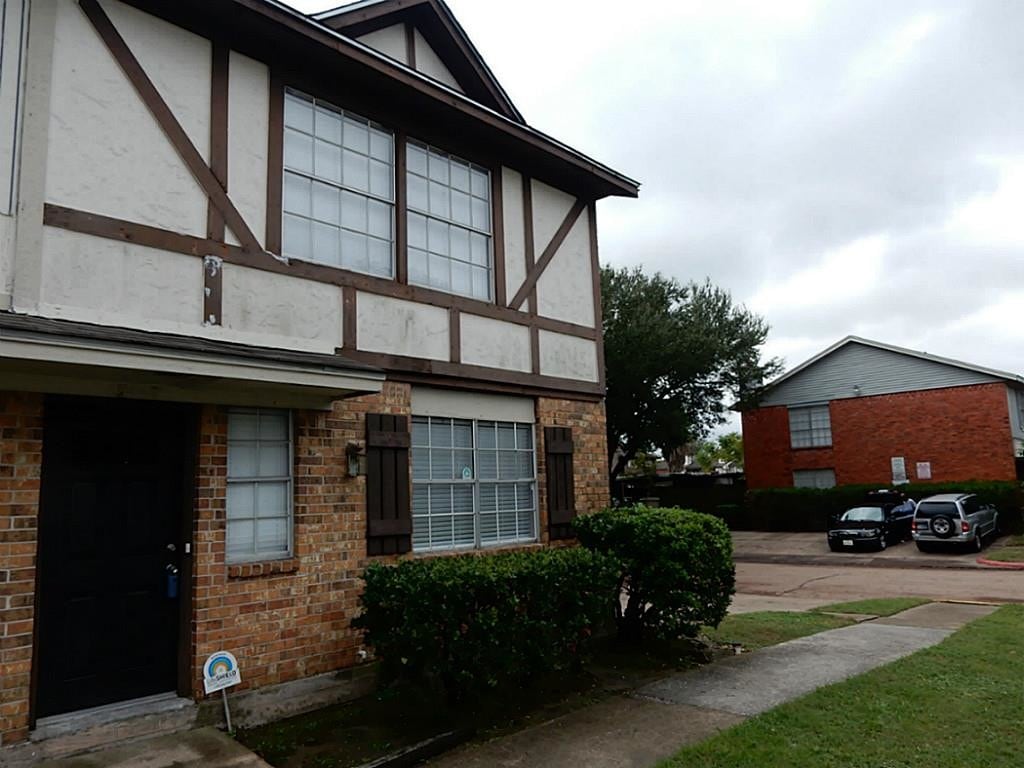 Primary Photo - 13448 Castilian Dr