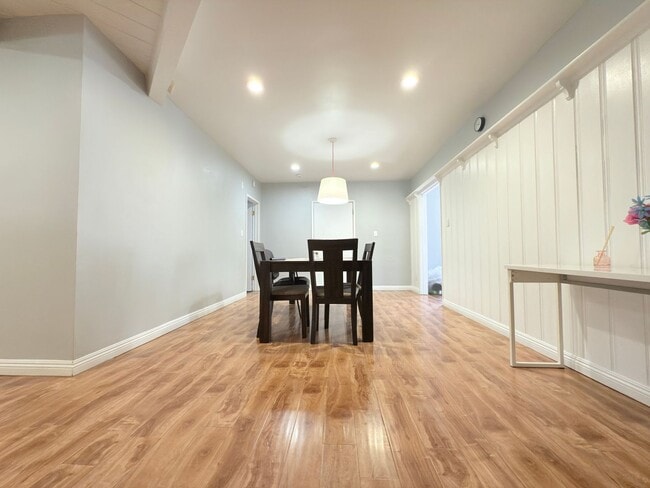 Building Photo - 4-Bedroom Home with Expansive Backyard in ...