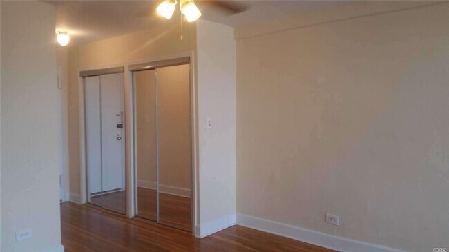 Foto del edificio - 720 E 31st St