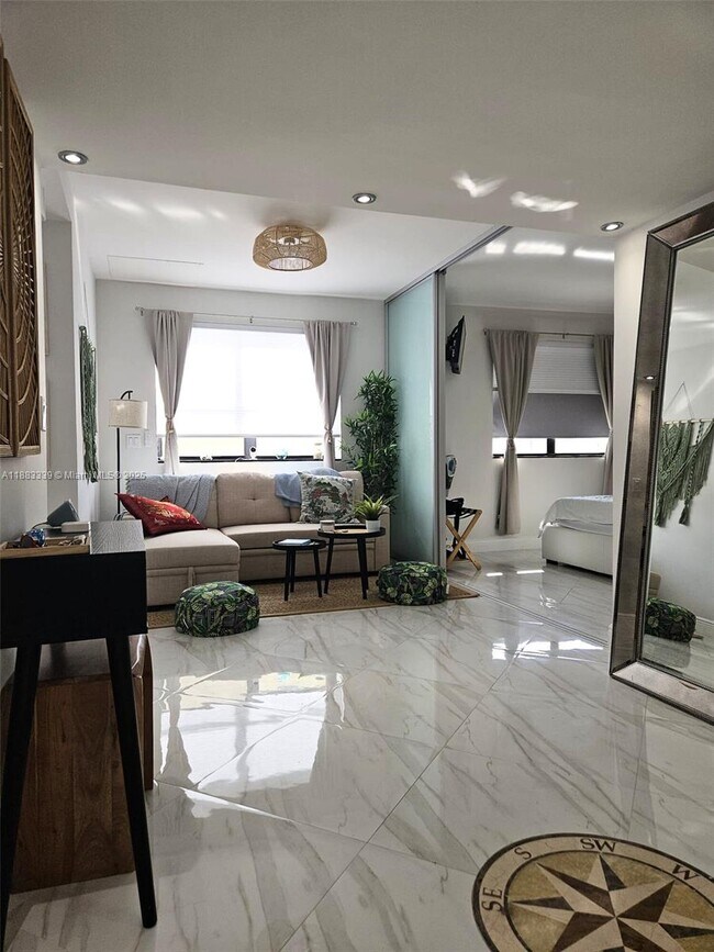 Foto del edificio - 1390 Ocean Dr