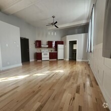 Building Photo - 544 McDonnel St
