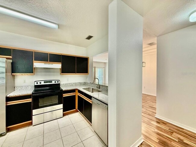 Foto del edificio - 6014 Portsdale Pl