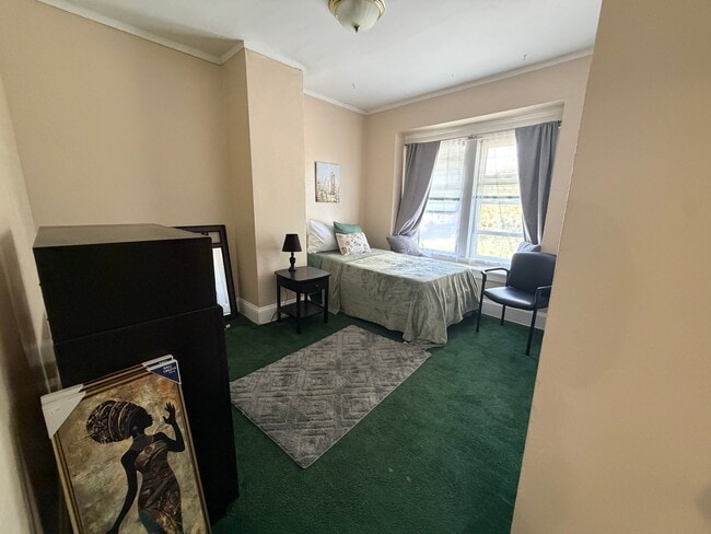 Photo - 1841 Colonnade Rd (Cleveland, OH) House