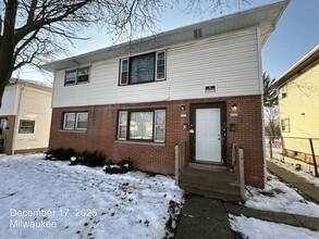 Building Photo - 8025 W Villard Ave