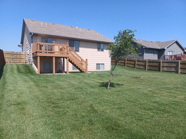 Foto del edificio - Must-see 4 bedrooms, 3 bath home in Harves...