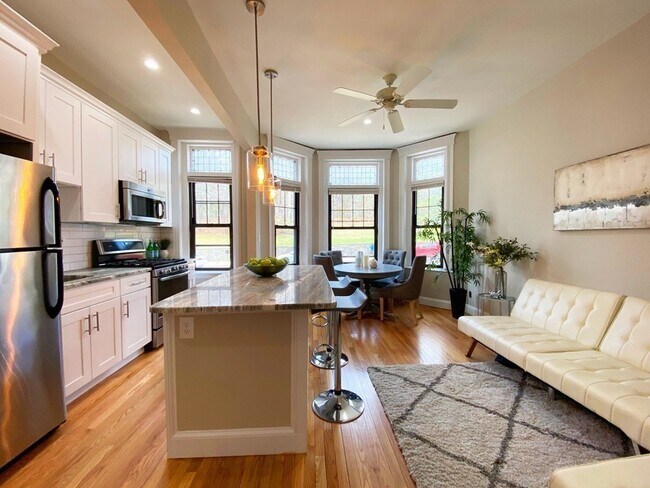 Foto del edificio - 324 Chestnut Hill Ave