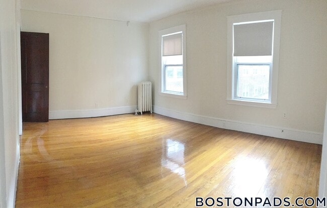 Building Photo - 157 Summer St