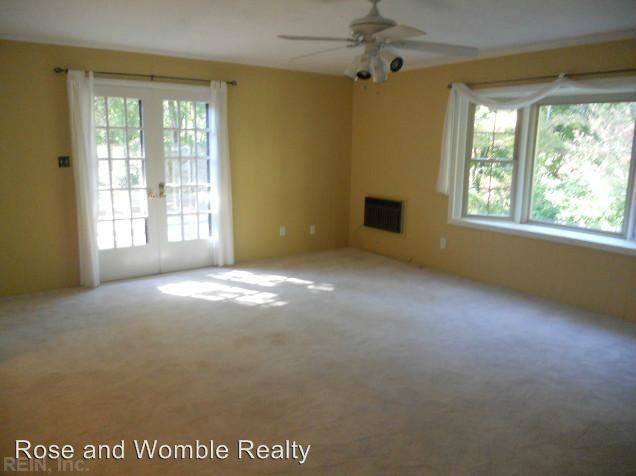 Building Photo - 4 br, 2.5 bath House - 625 W. Kingston Lane