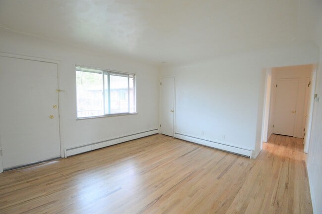 Building Photo - Portland Place Apartments