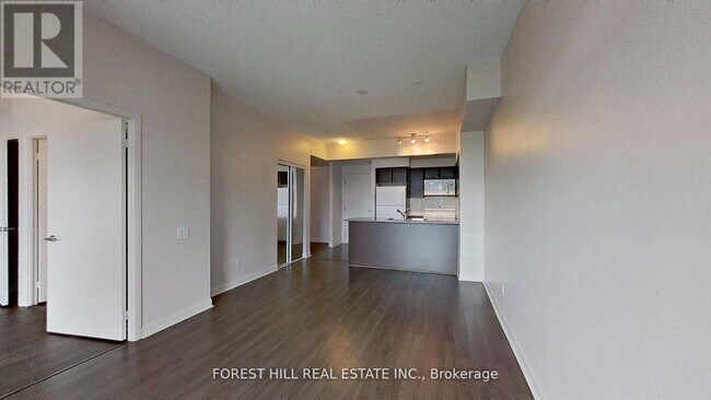 Photo du bâtiment - 525 Wilson Ave