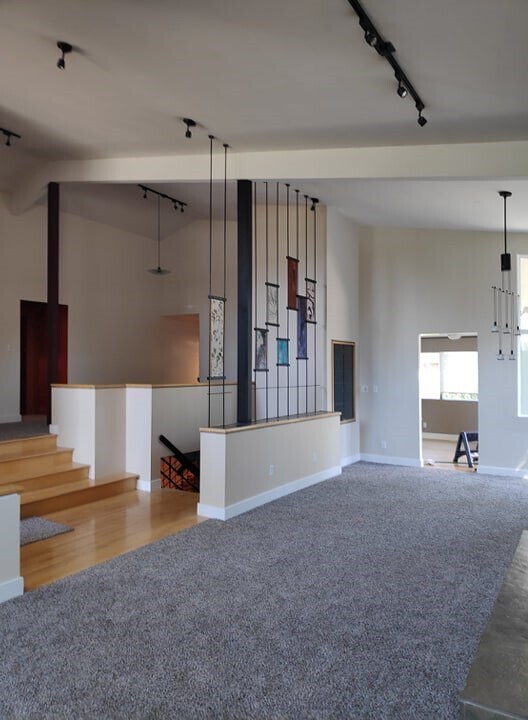 Building Photo - 0 Bed 0 Bath Unit in Edmonton, AB