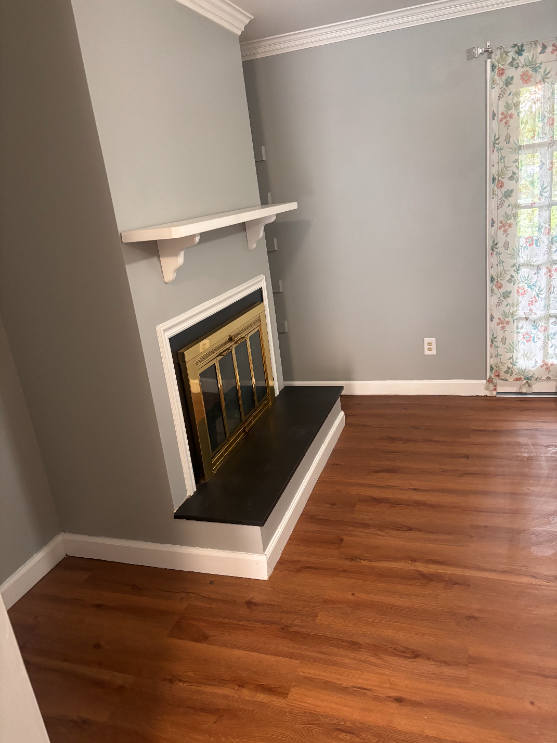 Building Photo - Two bed townhome