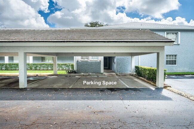 Foto del edificio - 7556 Stirling Rd