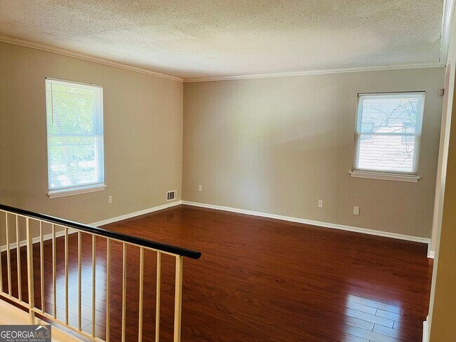 Foto del edificio - 7220 Connell Rd