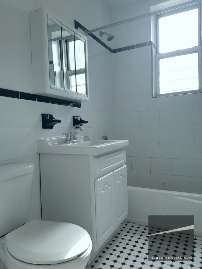 Foto del edificio - 2416 29th St