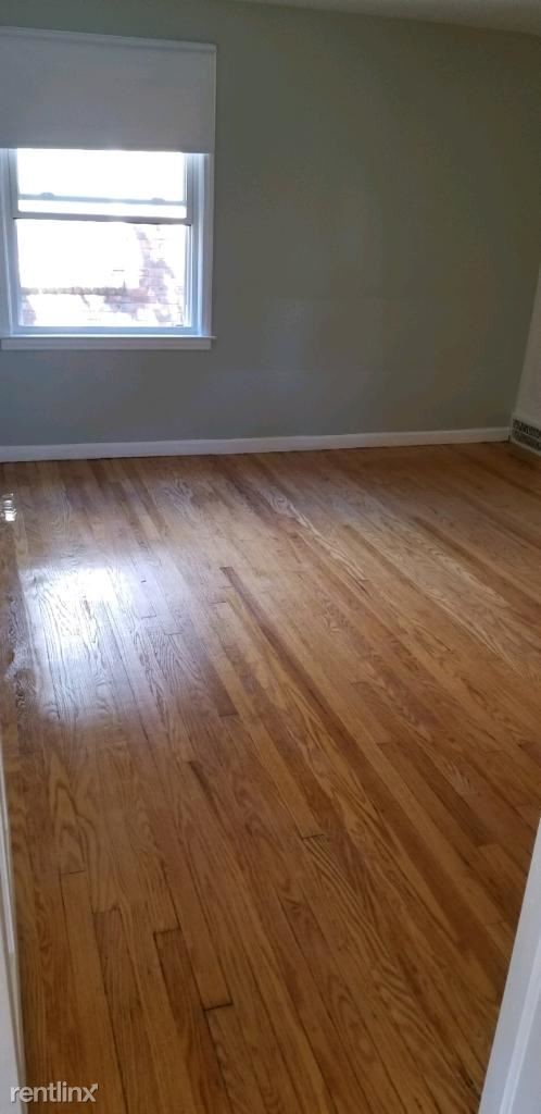 Foto del edificio - 3 br, 1 bath House - 5250 Berkshire St