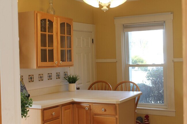 Foto del edificio - 112 Cottage St