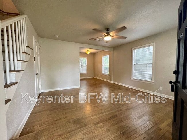 Building Photo - 311 N Oak Cliff Blvd
