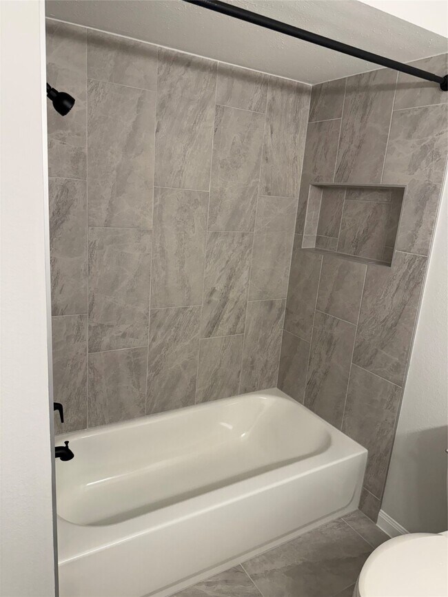 Building Photo - 7 Sun Meadow Blvd