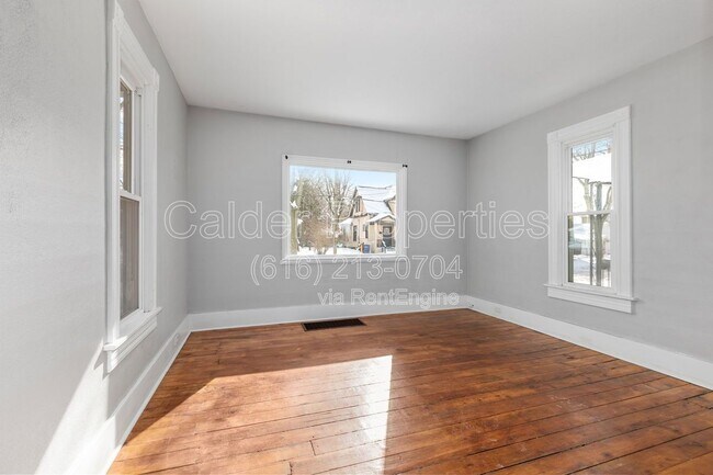 Foto del edificio - 51 Colfax St NE