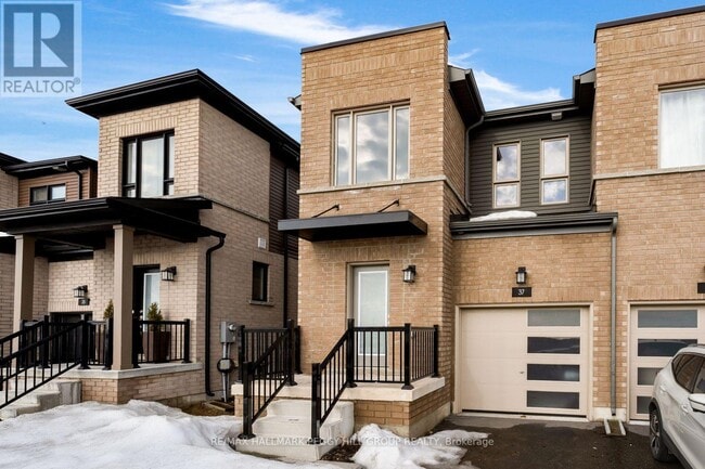 Building Photo - 37 Turnberry Ln