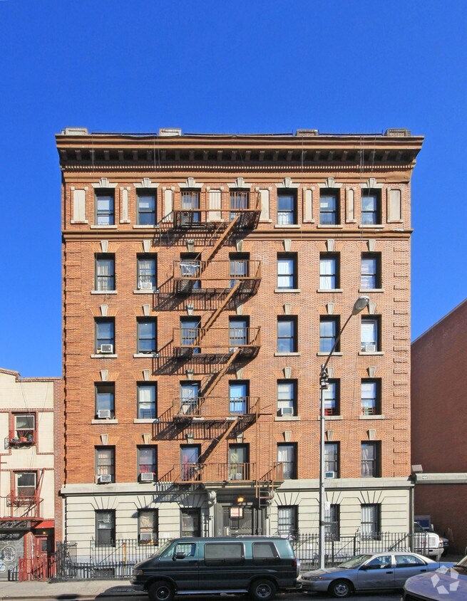 Building Photo - 215-219 E 117th St