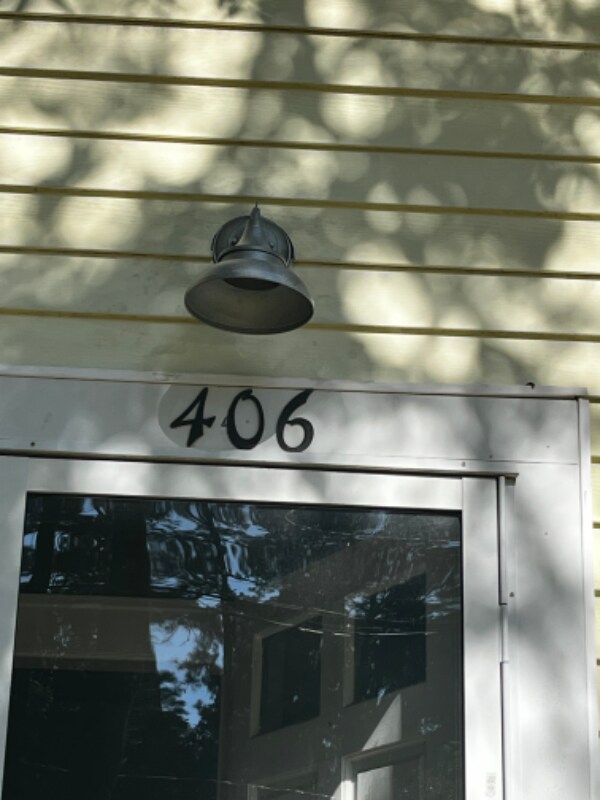 Building Photo - 406 Austin Ave