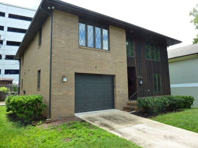 Building Photo - 2212 Clinch Ave