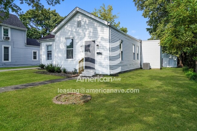 Building Photo - 630 W 8th St