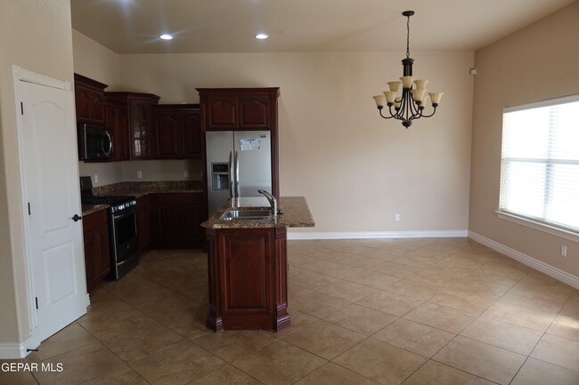 Building Photo - 3728 Star Beach Ln