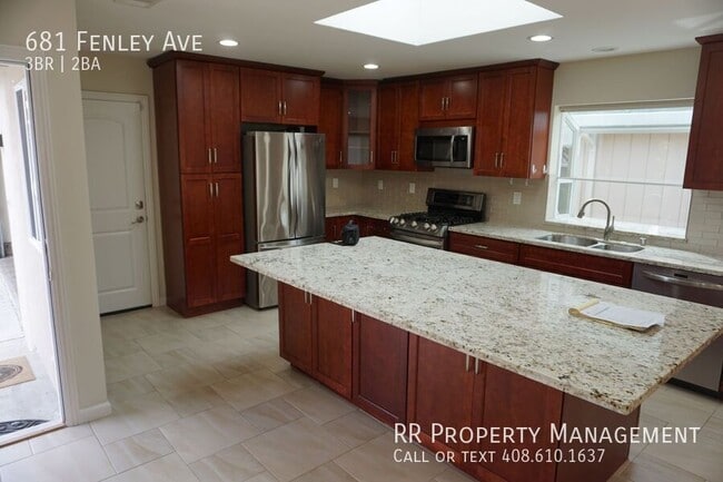 Building Photo - 681 Fenley Ave