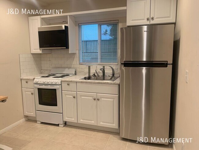 Foto del edificio - 3080-3090 WEBSTER AVE.-3090 WEBSTER AVENUE