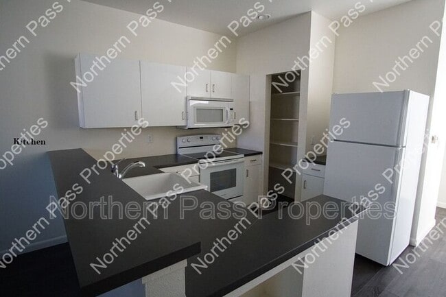 Building Photo - 6262 Woodrow Bean Transmountain