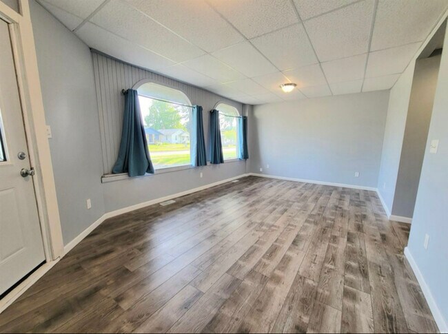 Foto del edificio - 1702 Milburn Blvd