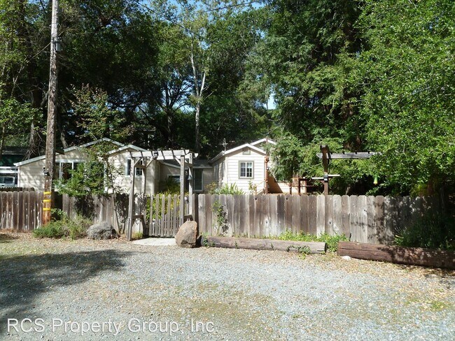 Building Photo - 2 br, 1 bath House - 14925 Quito Rd.