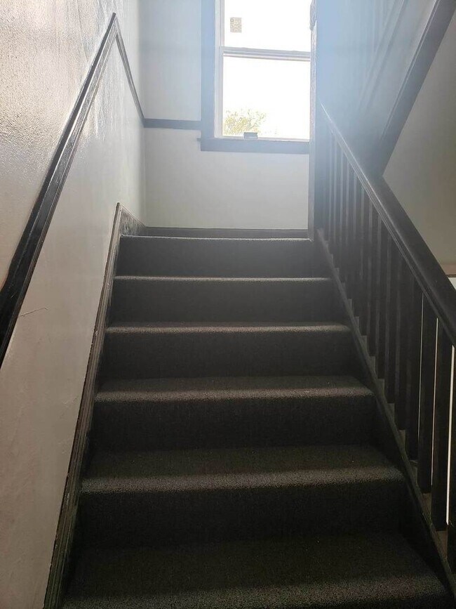 Foto del edificio - 936 E 80th St